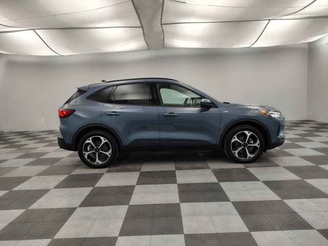 Certified 2025 Ford Escape ST-Line Select w/ Tech Pack #2 AWD/4WD image 12
