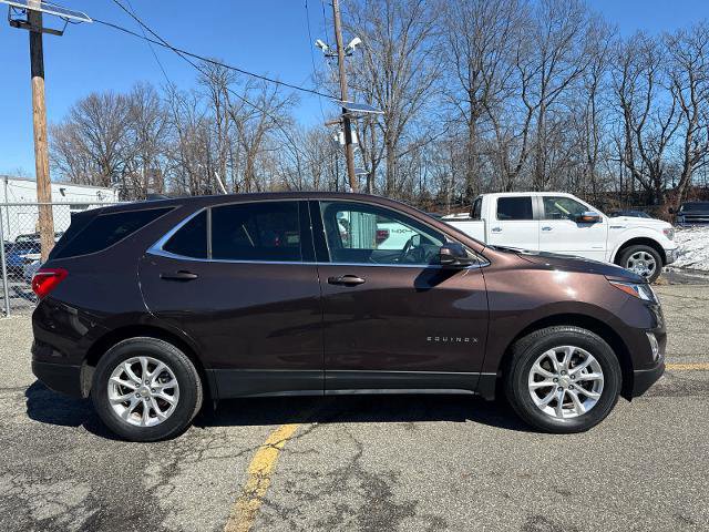 Used 2020 Chevrolet Equinox LT image 2