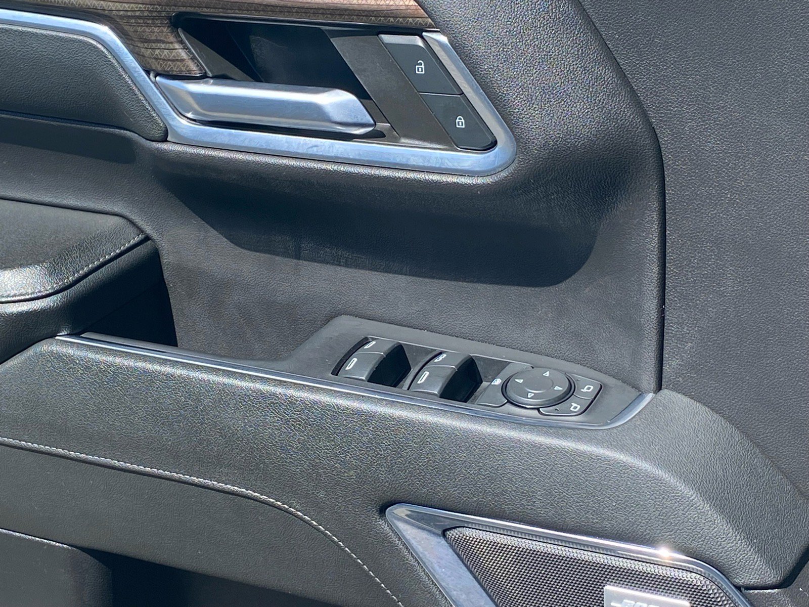 Used 2024 Chevrolet Silverado 1500 RST w/ Convenience Package II image 22