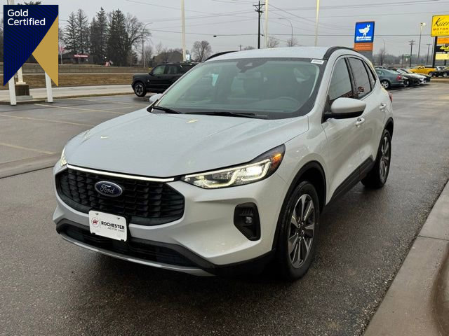 Certified 2025 Ford Escape Platinum image 1