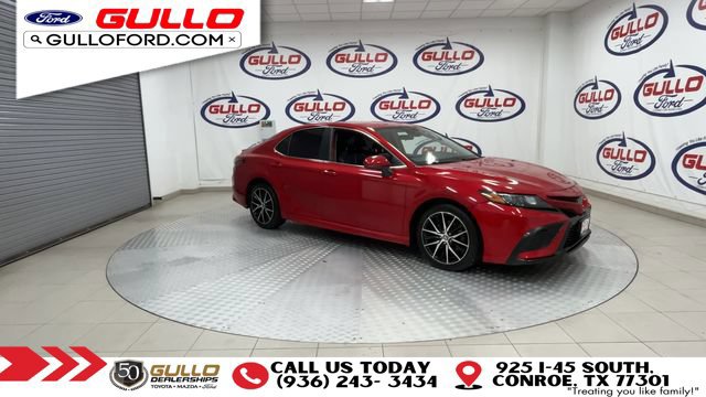 Used 2021 Toyota Camry SE FWD image 2