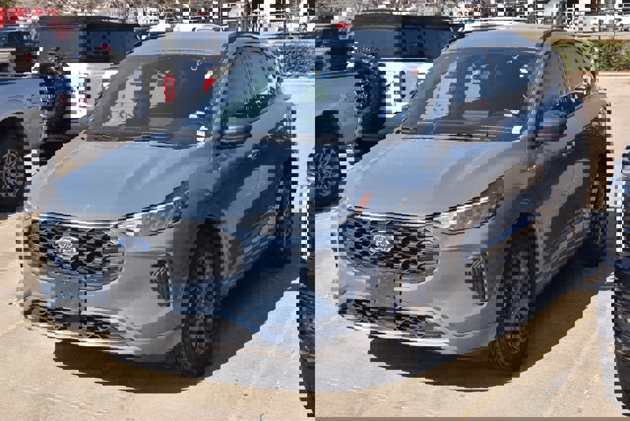 Certified 2024 Ford Escape ST-Line w/ Tech Pack #1 image 2