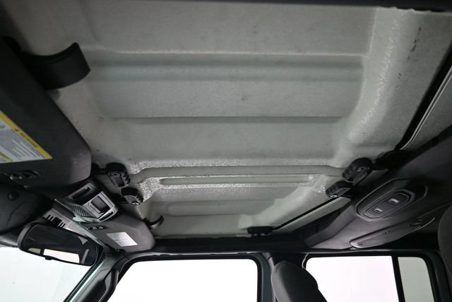 Used 2024 Jeep Wrangler Unlimited Rubicon AWD/4WD image 30