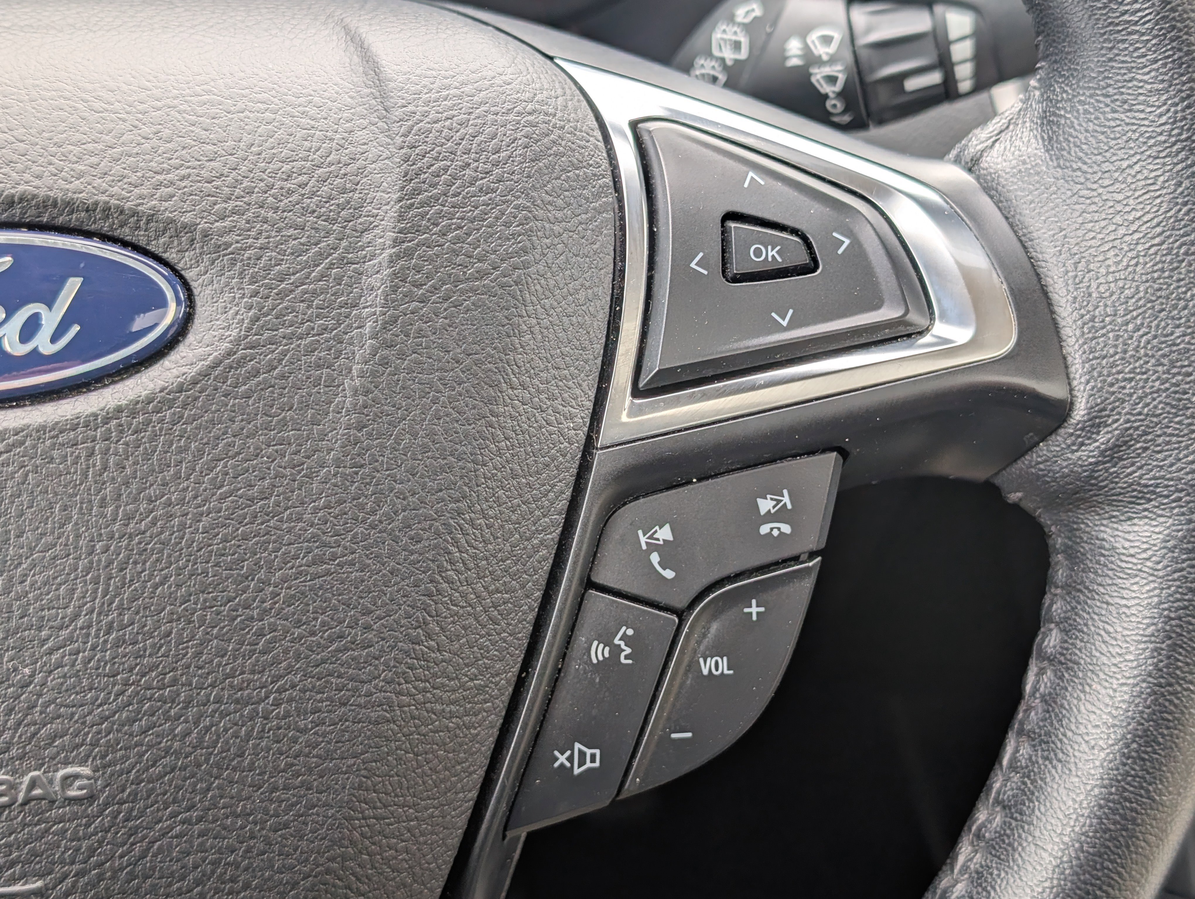 Certified 2022 Ford Edge SEL w/ Convenience Package image 26