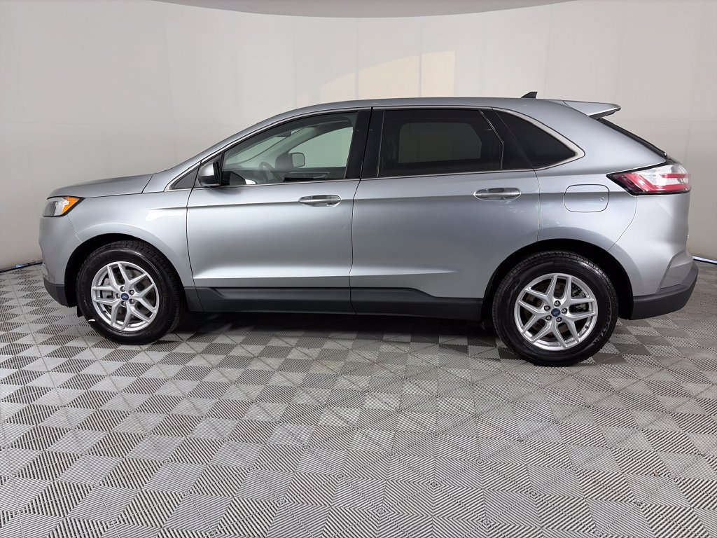 Certified 2024 Ford Edge SEL AWD/4WD image 4