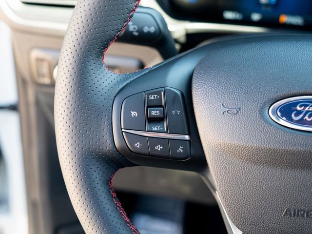 Certified 2025 Ford Escape ST-Line w/ Equipment Group 301A image 20