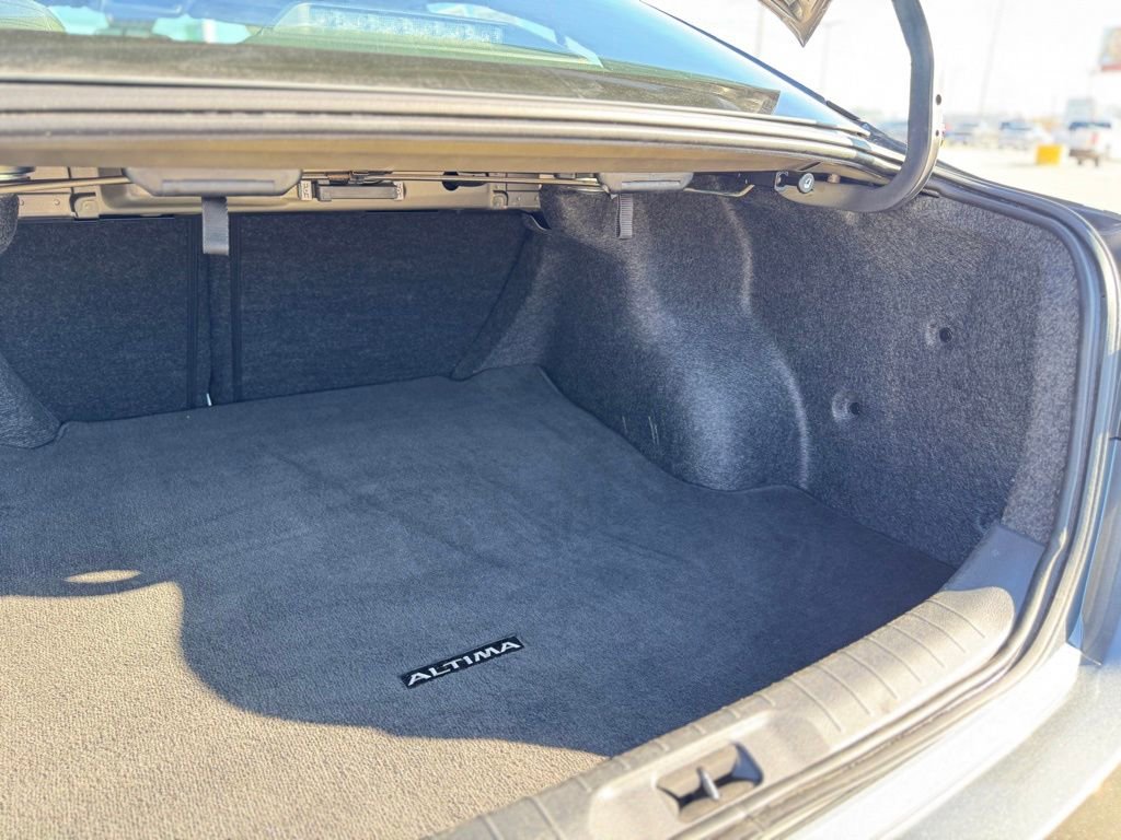 Used 2025 Nissan Altima 2.5 SV image 39