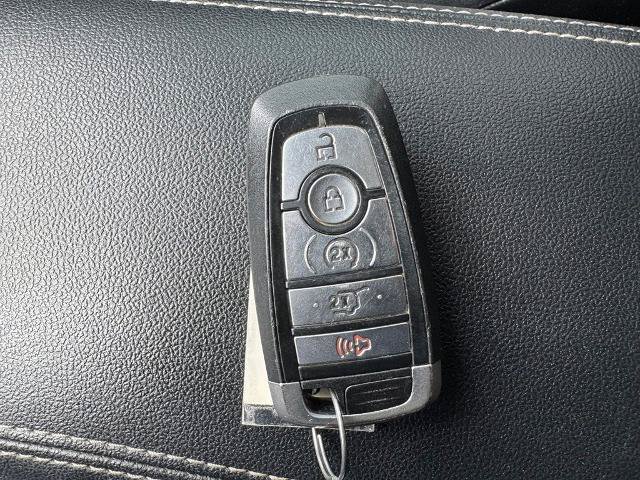Certified 2020 Ford Escape Titanium AWD/4WD image 29