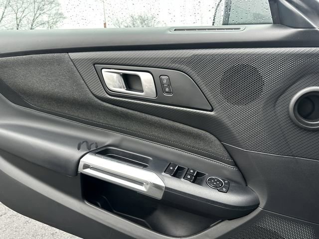 Certified 2025 Ford Mustang Convertible image 29