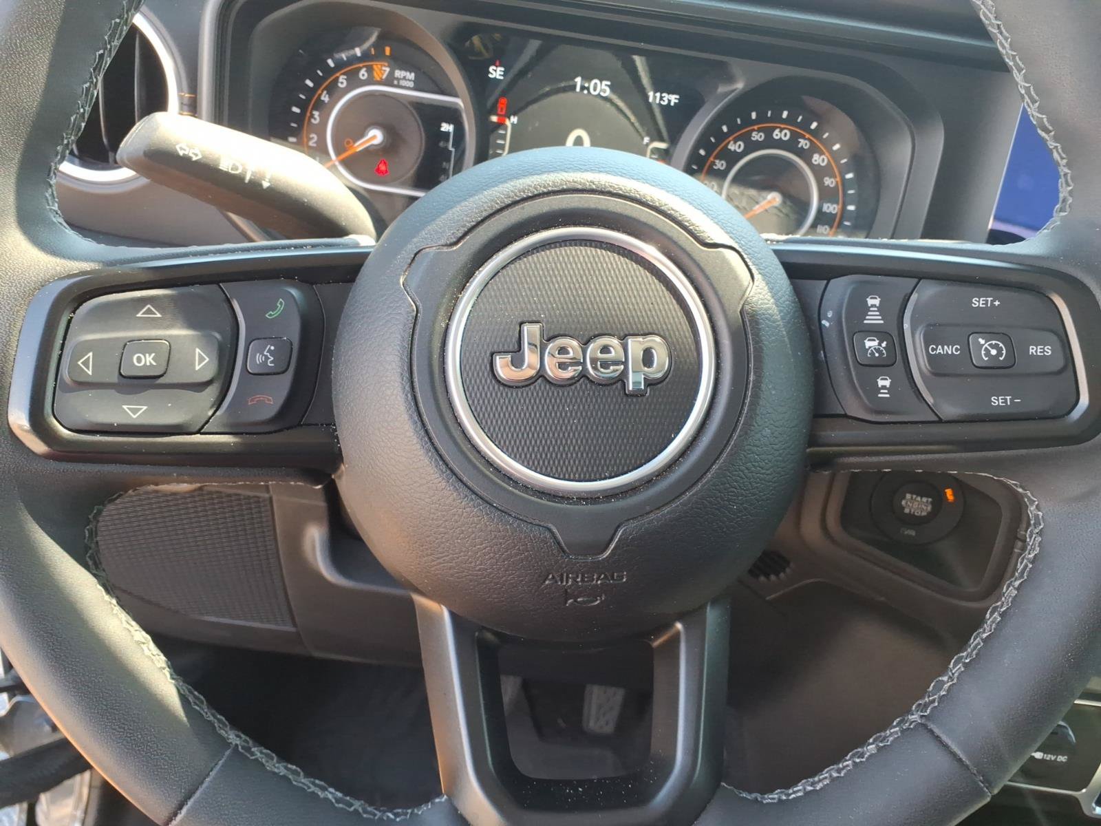 Used 2025 Jeep Gladiator Sport w/ Premium Package AWD/4WD image 15