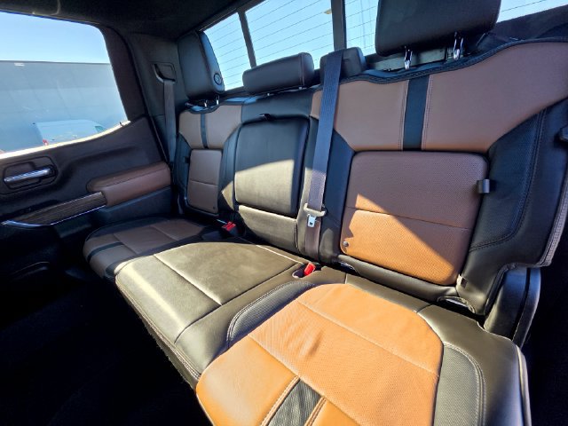 Used 2019 Chevrolet Silverado 1500 High Country AWD/4WD image 17