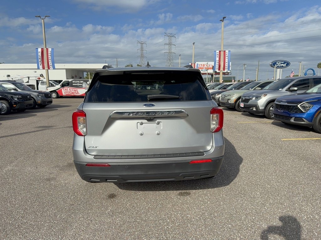 Certified 2023 Ford Explorer XLT image 6