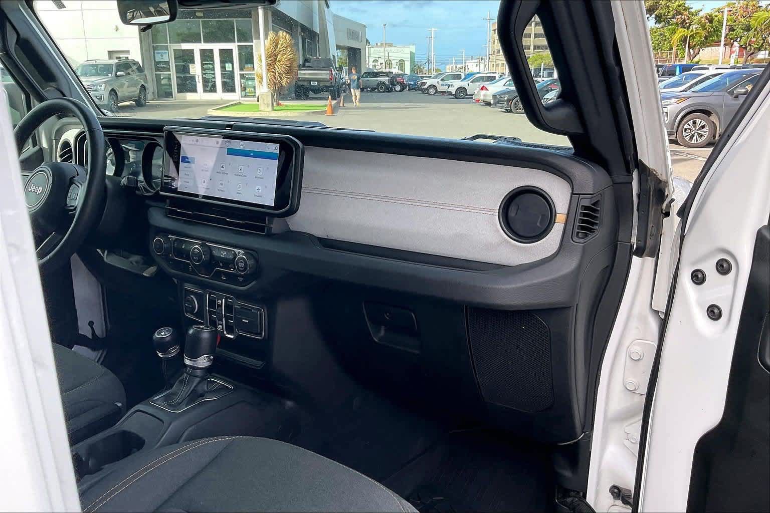 Used 2024 Jeep Wrangler Unlimited w/ Dual Top Group AWD/4WD image 23