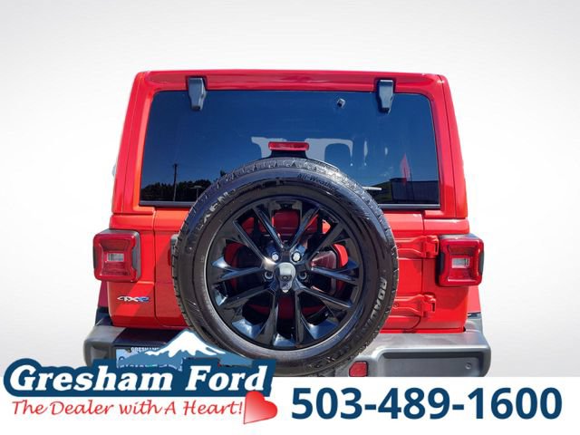 Used 2024 Jeep Wrangler Unlimited Sahara w/ Dual Top Group AWD/4WD image 7