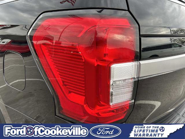 Certified 2024 Ford Expedition XLT image 11