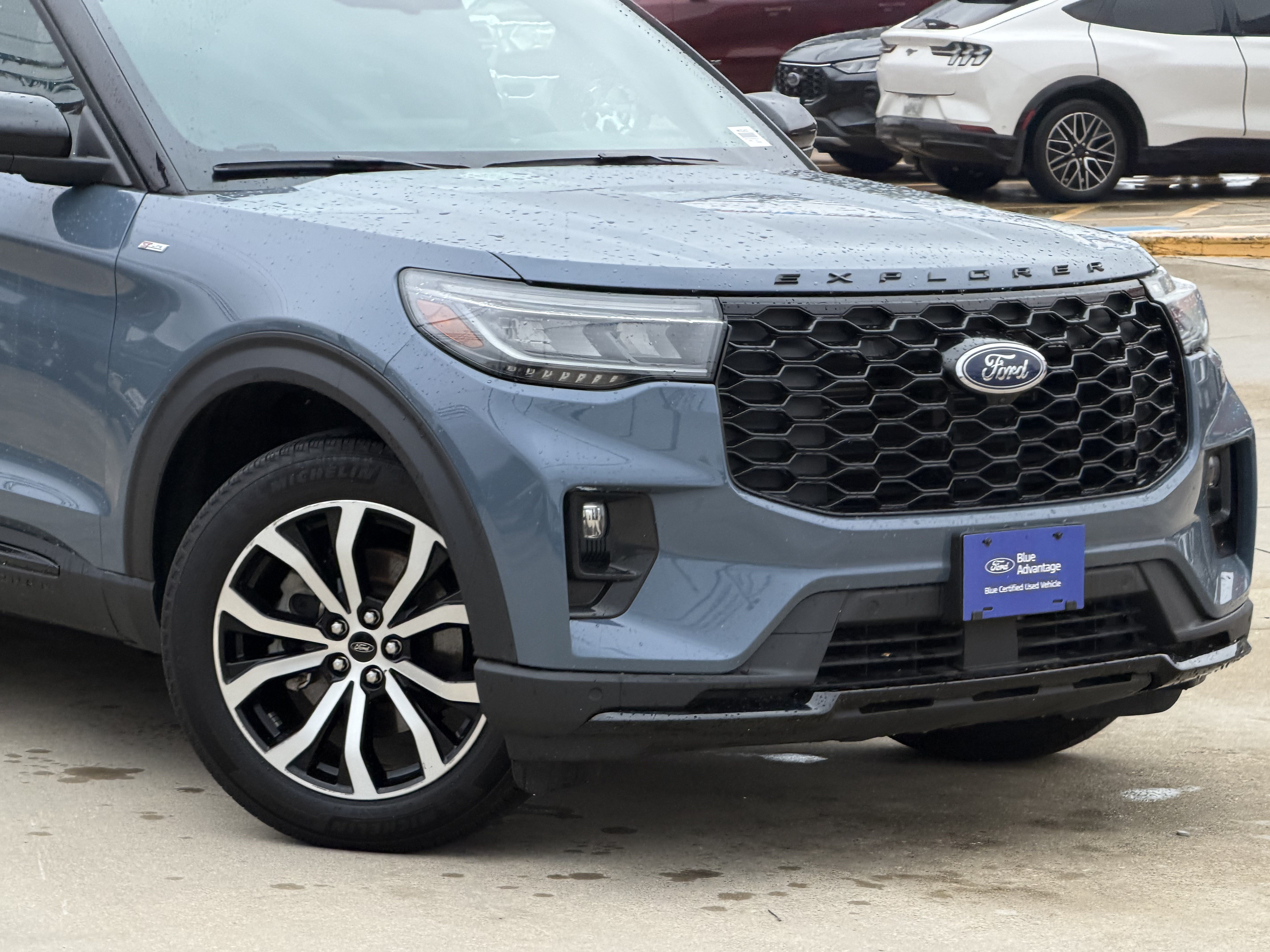 Certified 2025 Ford Explorer ST-Line w/ Premium Package RWD image 2