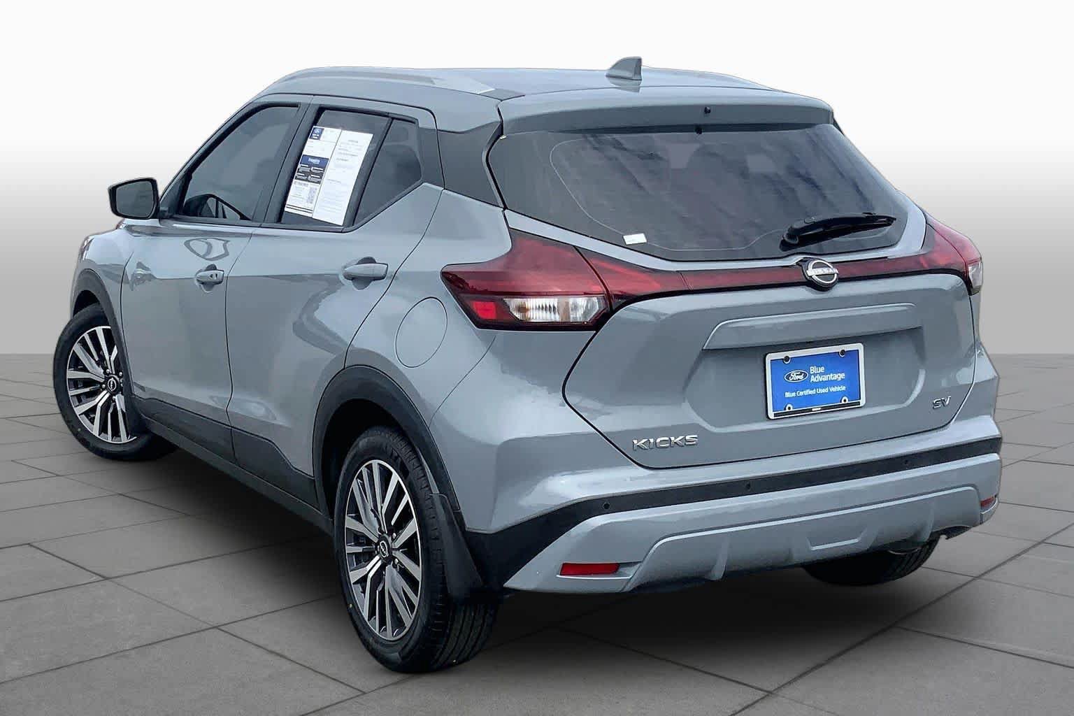Used 2023 Nissan Kicks SV FWD image 12