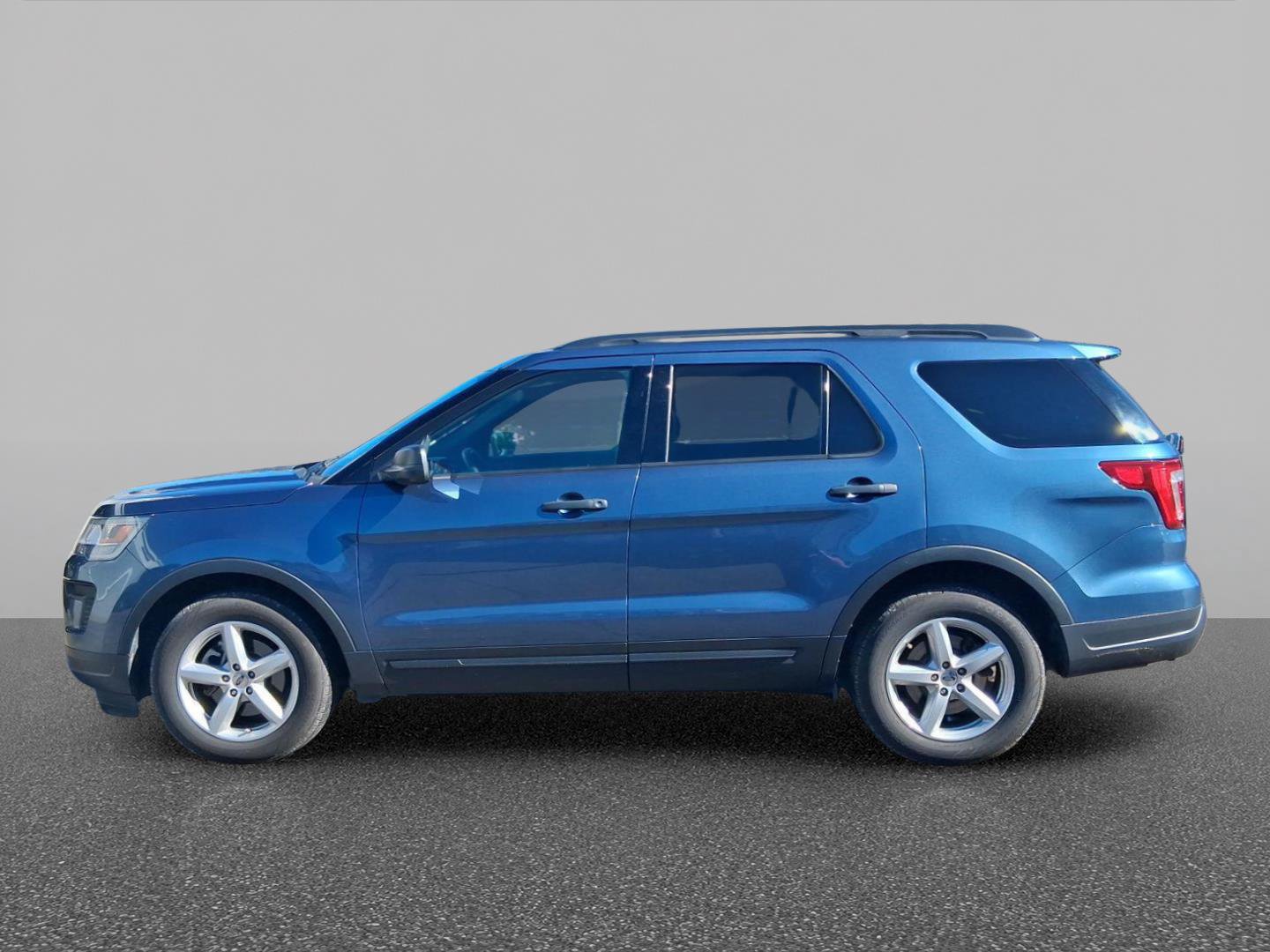 Certified 2019 Ford Explorer FWD image 7