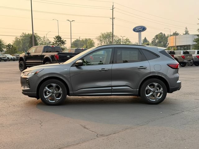 Certified 2023 Ford Escape ST-Line Select w/ Tech Pack #2 AWD/4WD image 7