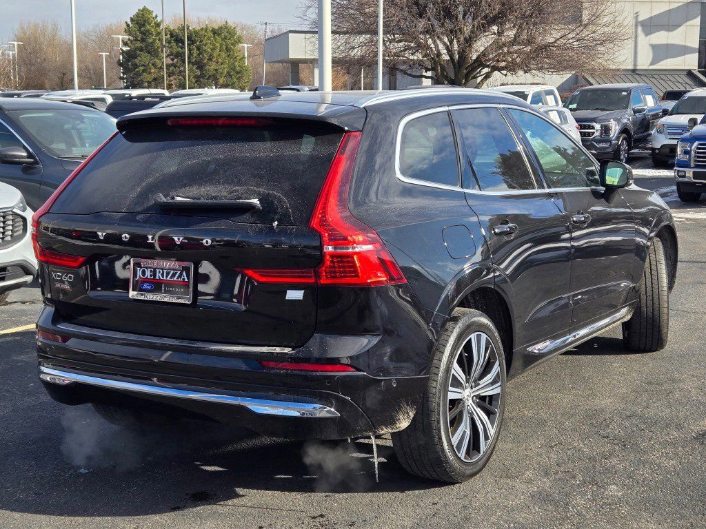 Used 2022 Volvo XC60 T8 Inscription w/ Advanced Package image 4