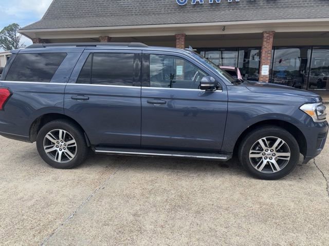 Certified 2022 Ford Expedition XLT RWD image 7