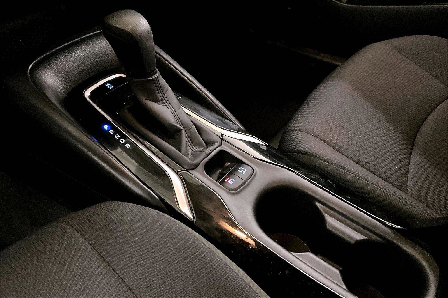 Used 2020 Toyota Corolla LE image 16