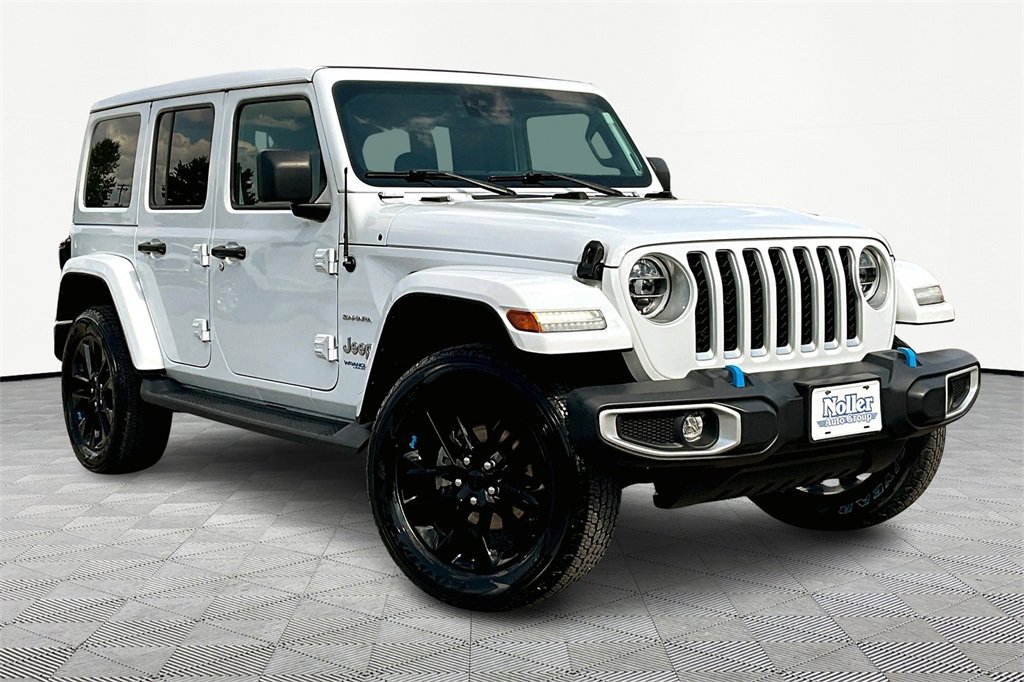 Used 2022 Jeep Wrangler Unlimited Sahara w/ Cold Weather Group image 5