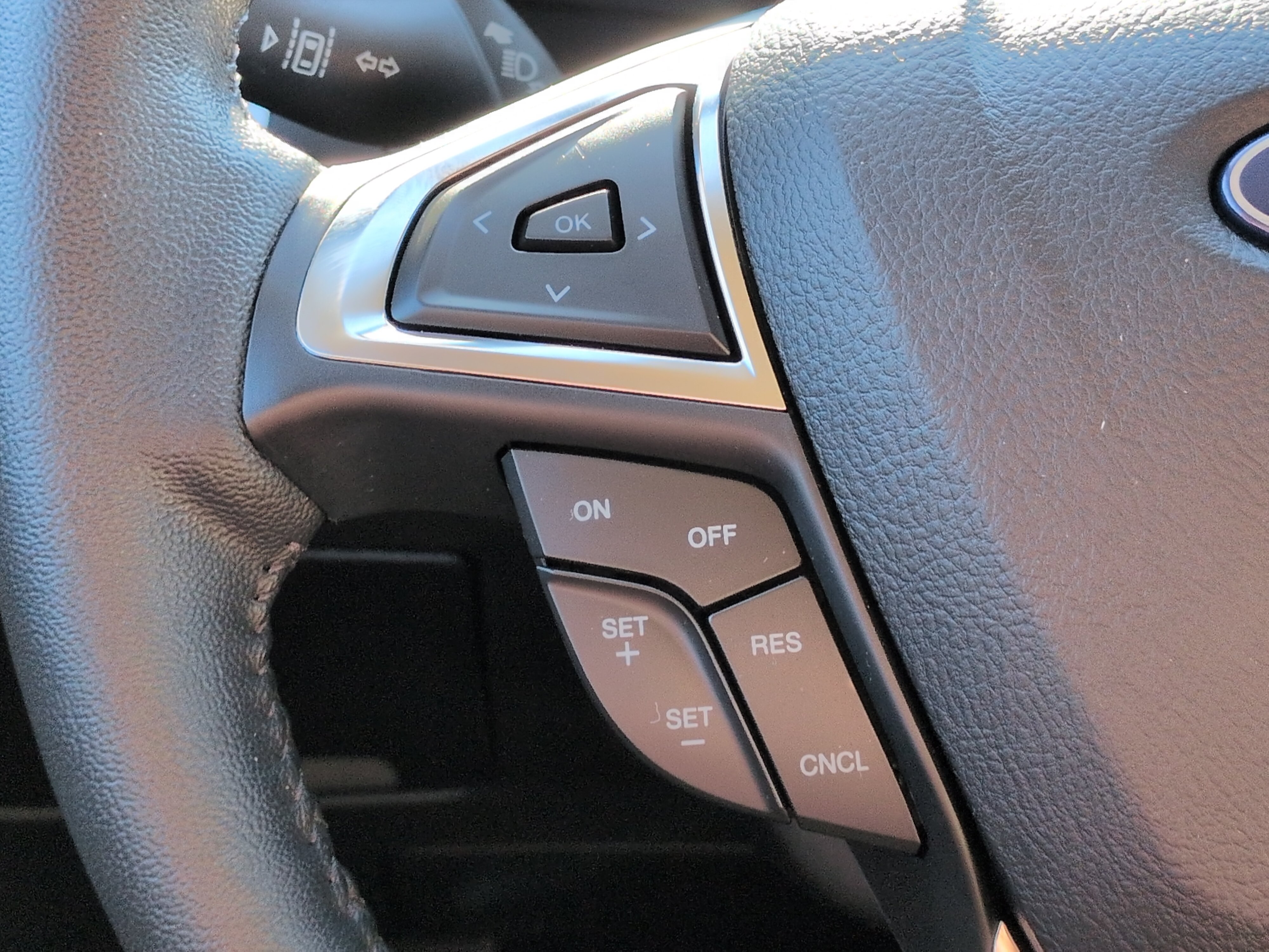 Certified 2024 Ford Edge SEL w/ Convenience Package AWD/4WD image 22