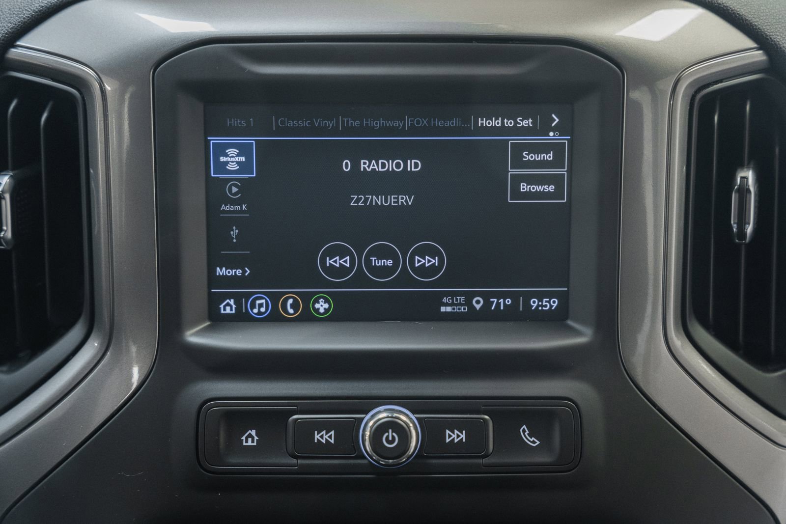 Used 2025 Chevrolet Silverado 1500 Custom Trail Boss w/ Dark Appearance Package image 29