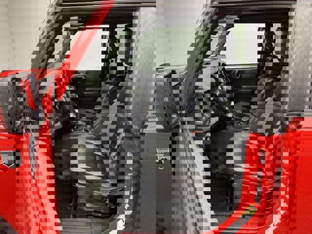 Certified 2023 Ford Bronco Big Bend image 3