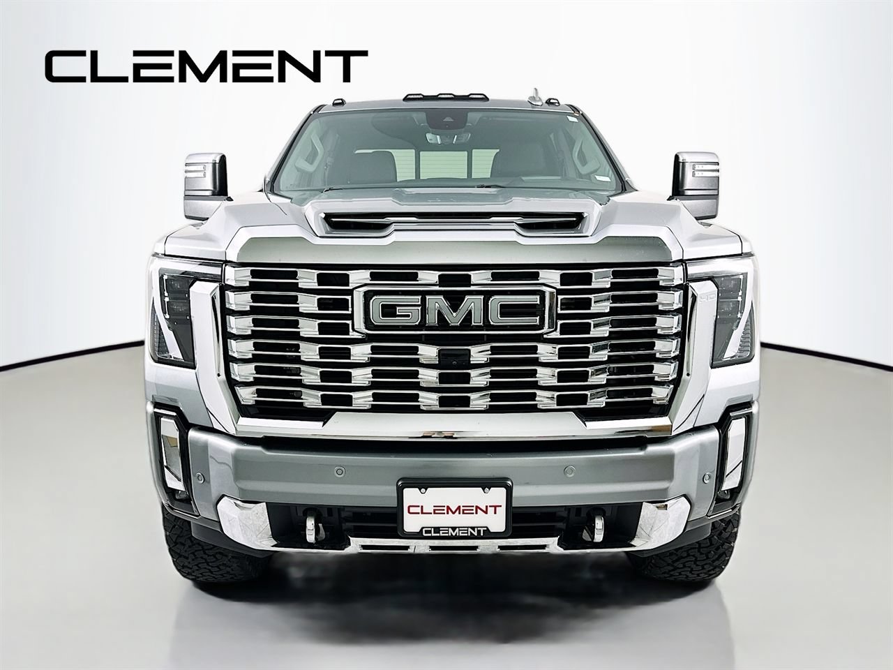 Used 2024 GMC Sierra 3500 Denali w/ Denali Reserve Package AWD/4WD image 3