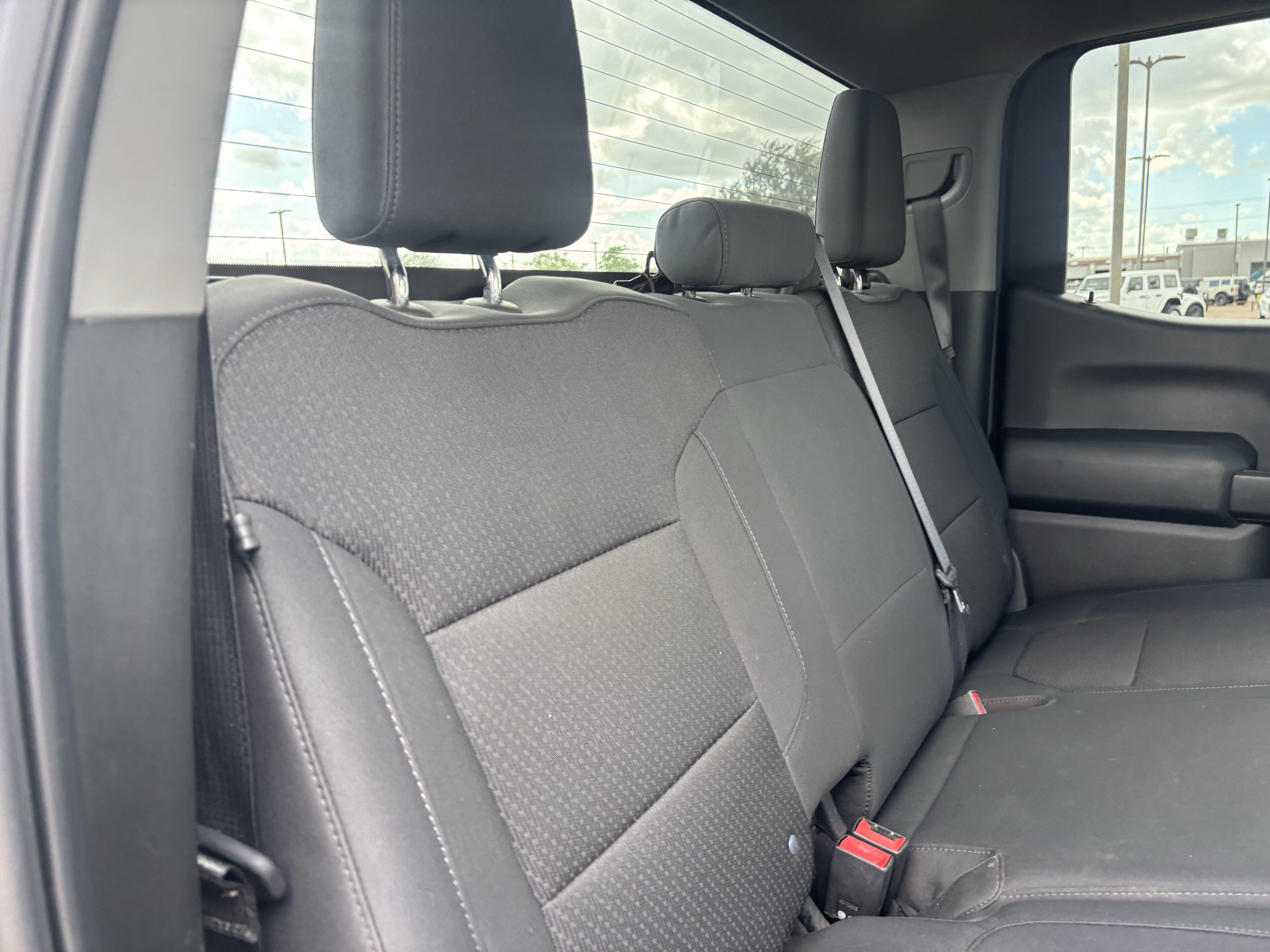 Used 2020 Chevrolet Silverado 1500 Custom w/ Custom Value Package RWD image 19