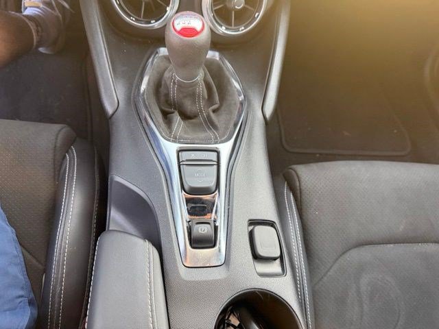 Used 2020 Chevrolet Camaro SS RWD image 23