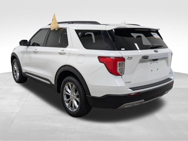 Certified 2022 Ford Explorer XLT w/ Equipment Group 202A AWD/4WD image 23