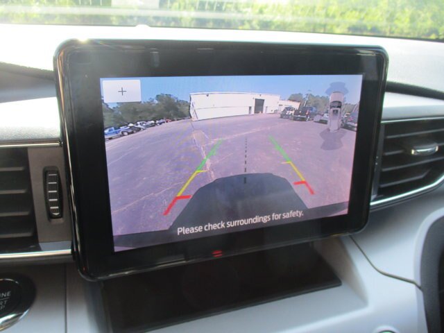Certified 2024 Ford Explorer XLT w/ Equipment Group 202A AWD/4WD image 33