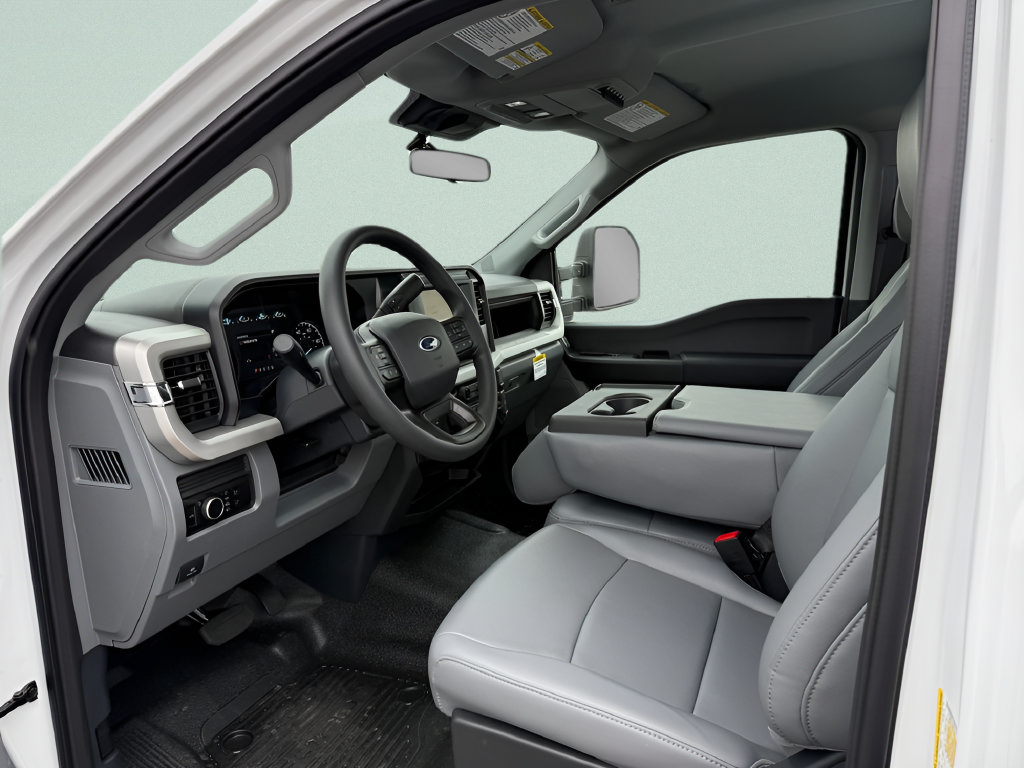 Certified 2025 Ford F250 XL w/ FX4 Off-Road Package AWD/4WD image 4