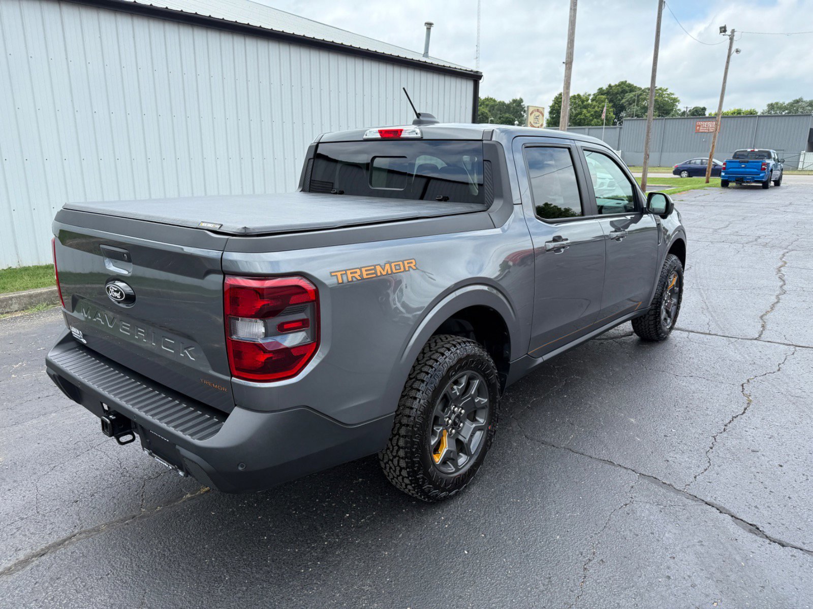 Certified 2025 Ford Maverick Tremor image 3