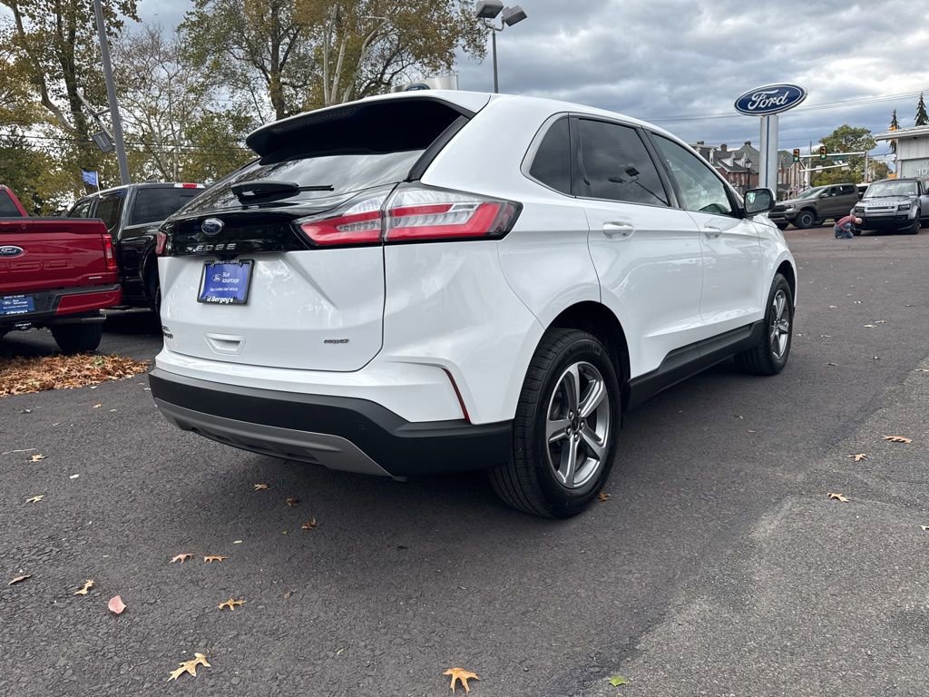 Certified 2024 Ford Edge SEL w/ Convenience Package image 3