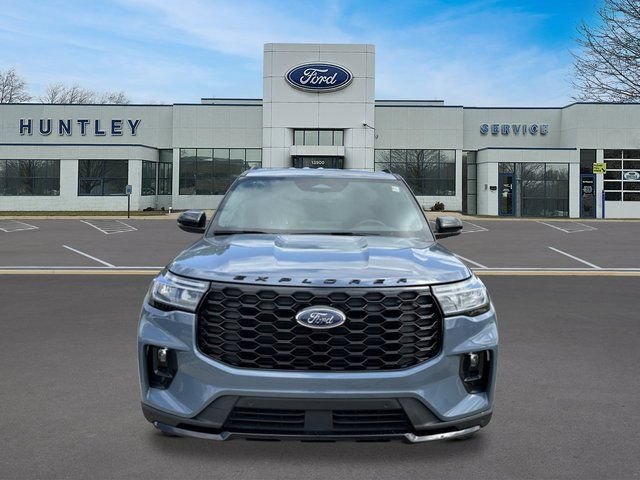 Certified 2025 Ford Explorer ST-Line w/ Premium Package AWD/4WD image 2