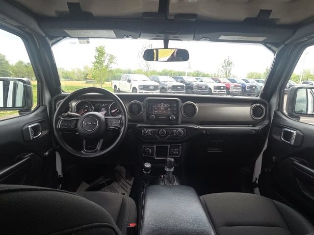 Used 2021 Jeep Gladiator Sport w/ Trailer Tow Package AWD/4WD image 16