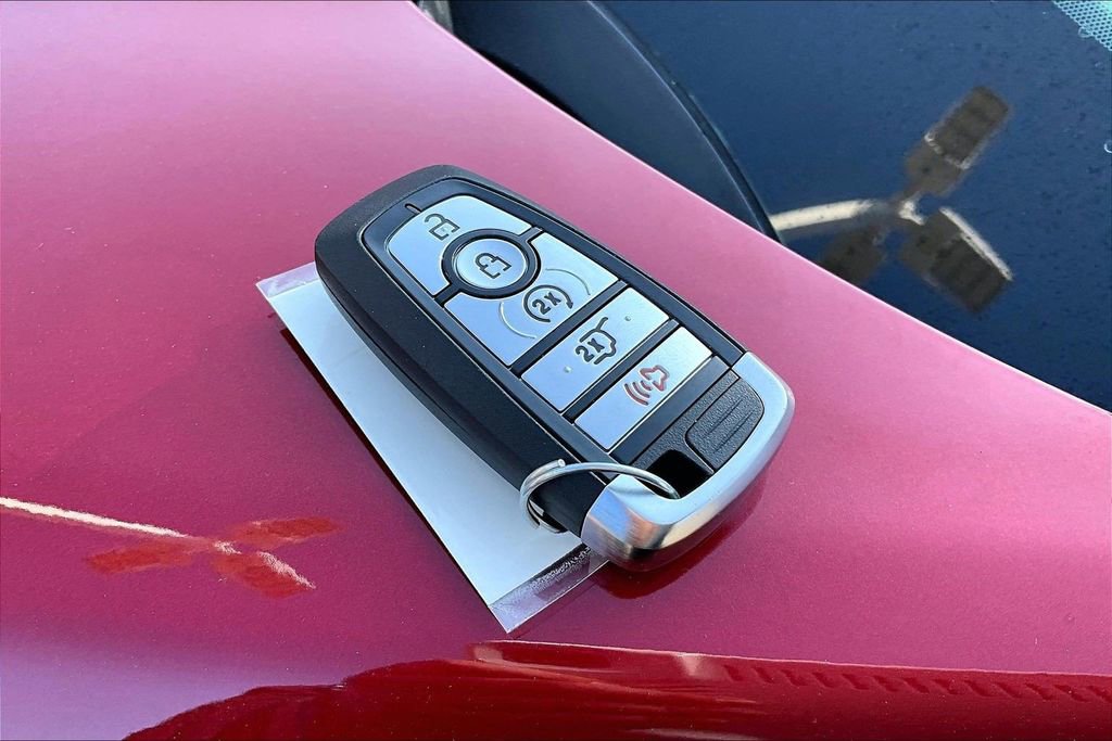 Certified 2024 Ford Edge SEL w/ Convenience Package image 12