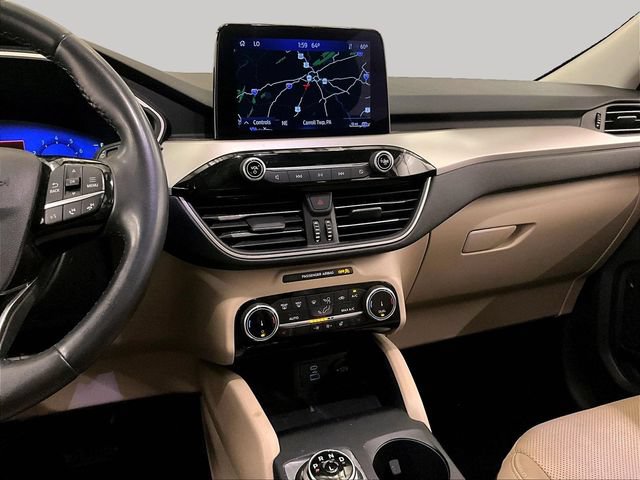Certified 2022 Ford Escape SEL w/ Technology Package AWD/4WD image 6