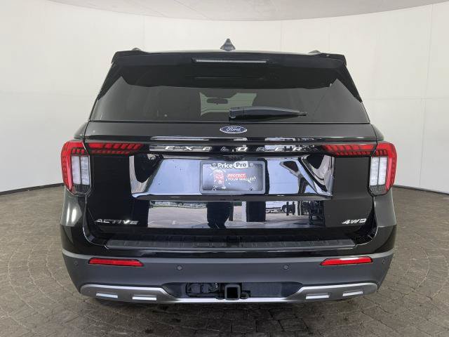 Certified 2025 Ford Explorer Active w/ Active Comfort Package AWD/4WD image 6