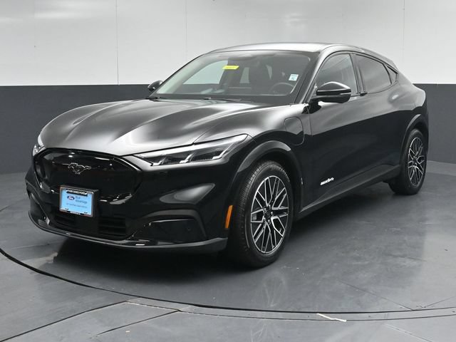 Certified 2025 Ford Mustang Mach-E Premium AWD/4WD image 3