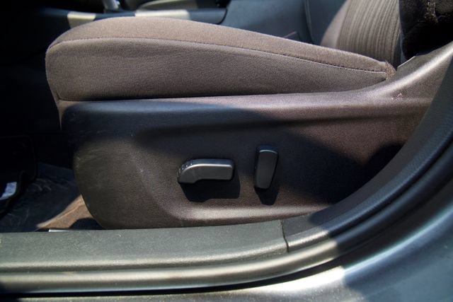 Used 2025 Nissan Altima 2.5 SV FWD image 21