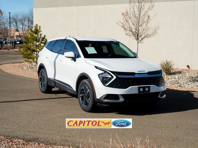 Used 2023 Kia Sportage LX image 7
