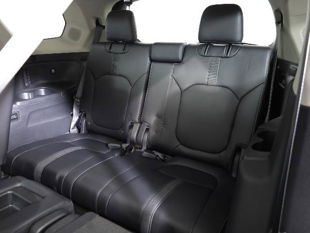 Used 2023 Honda Pilot Touring image 12