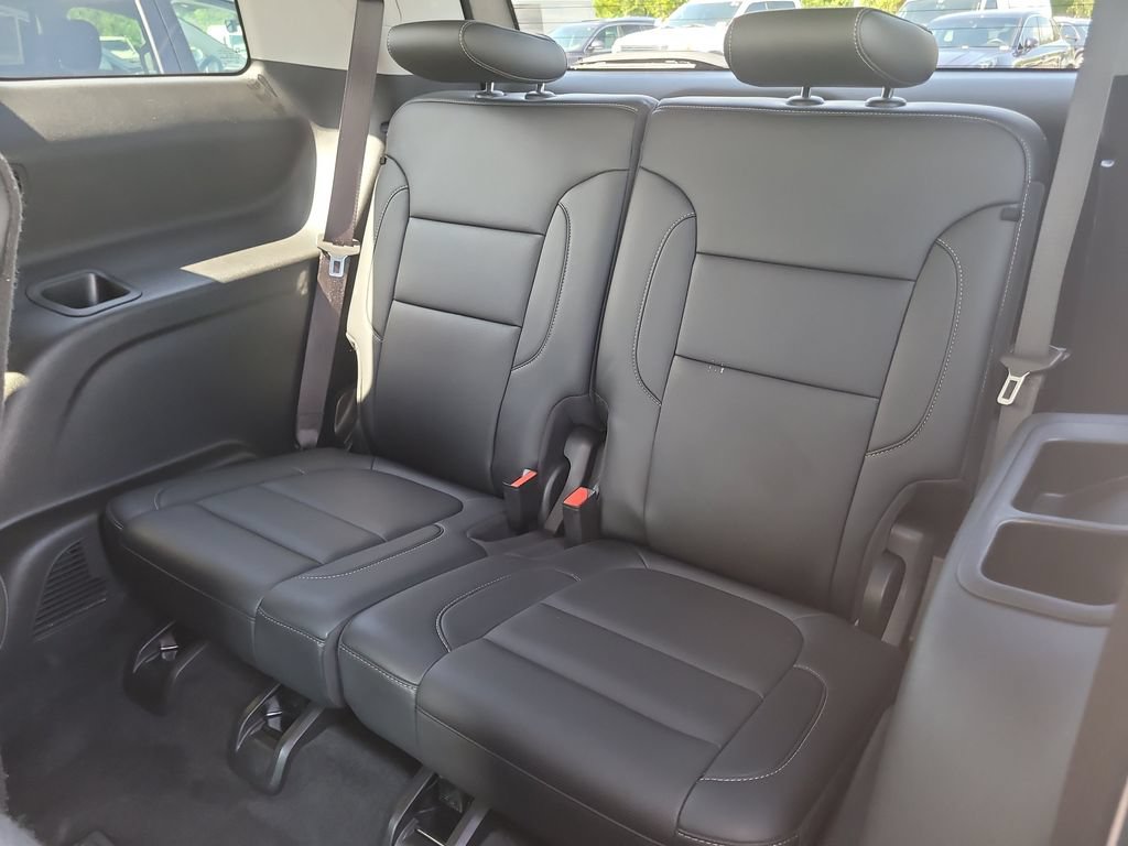 Used 2021 GMC Acadia SLT w/ Elevation Edition FWD image 12