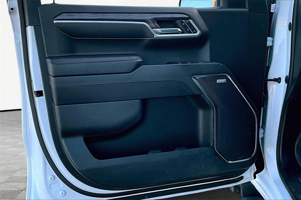 Used 2023 Chevrolet Silverado 1500 LTZ image 24