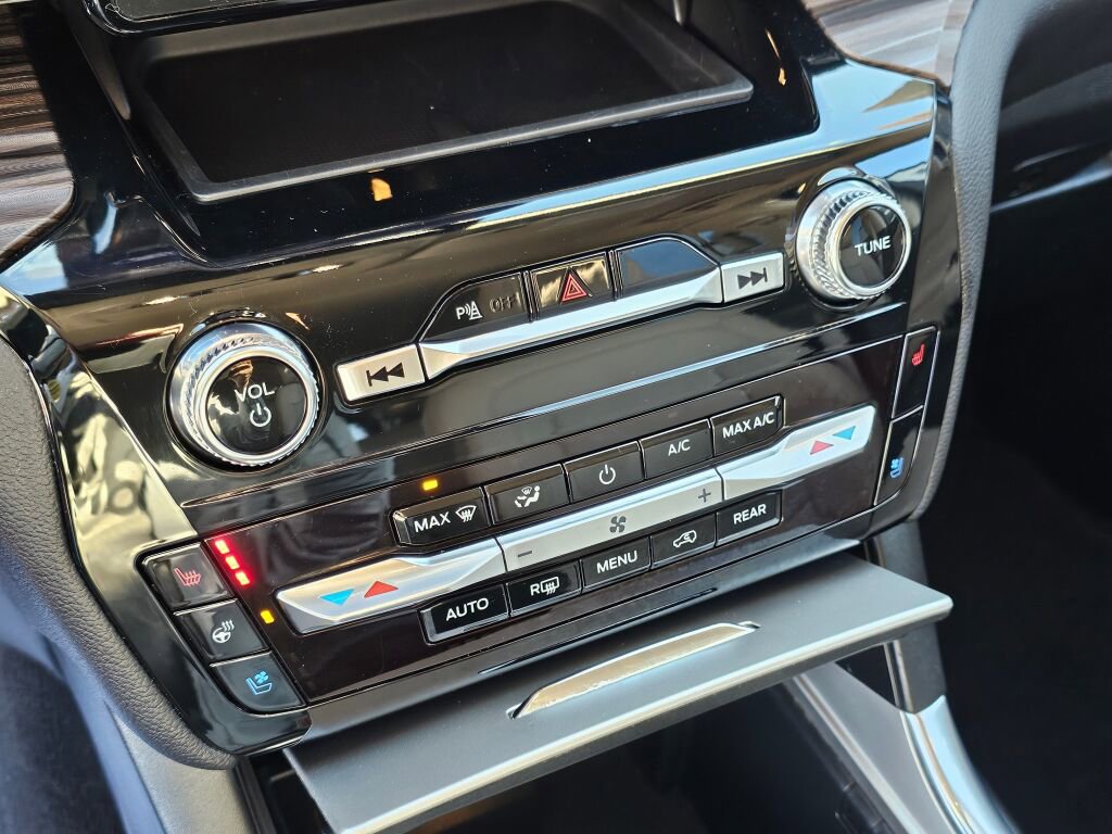 Certified 2023 Ford Explorer Limited image 23